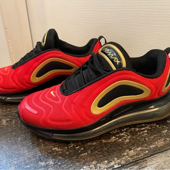 Nike Air Max 720 Red Gold Black Athletic Shoes Women's Size 8.5 - Picture 3 of 4